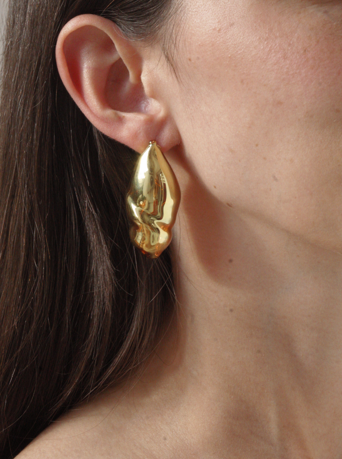 GOLD CHUNKY EARRINGS